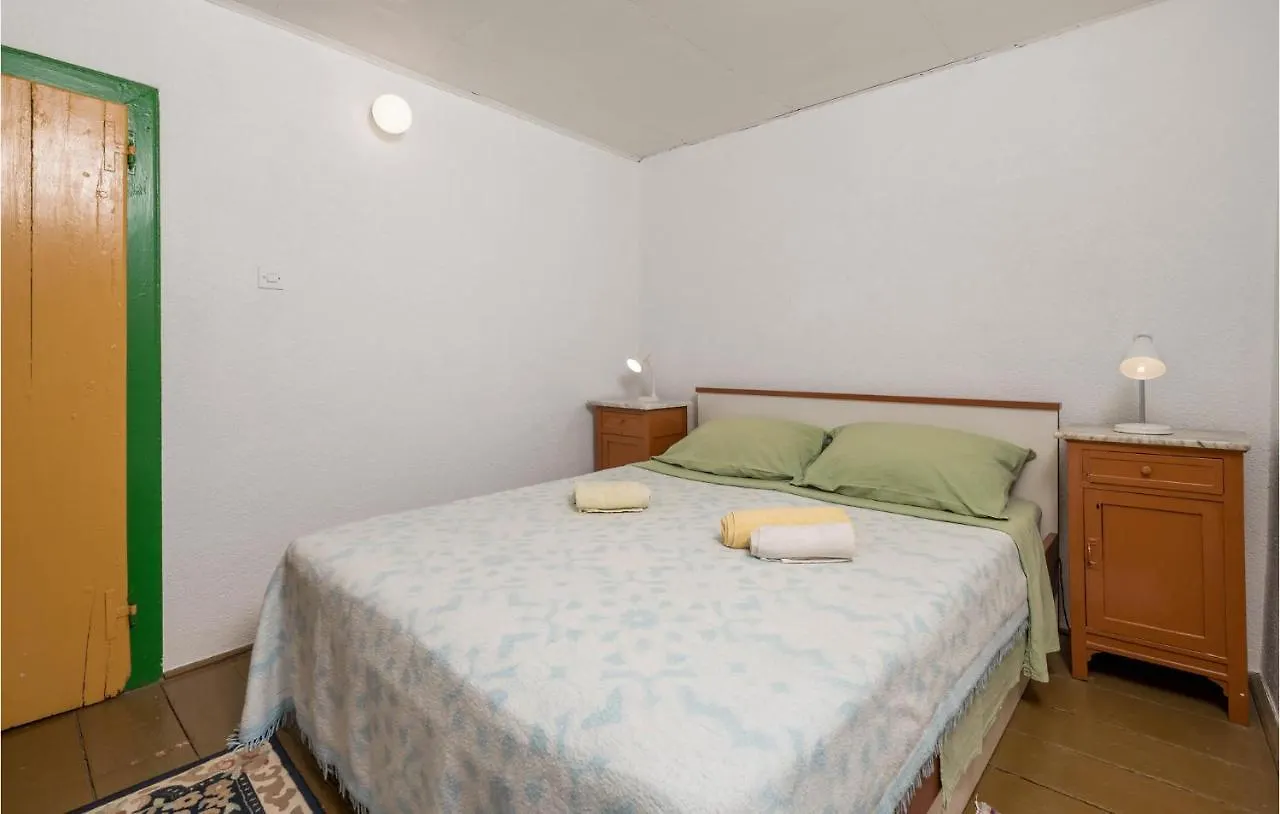 2 Bedroom Stunning Home In Susak 0*,  Croatia