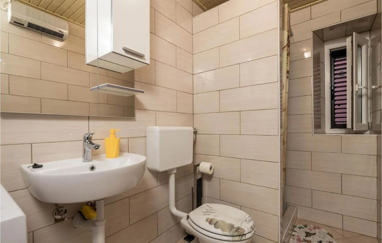 Holiday home 2 Bedroom Stunning Home In Susak